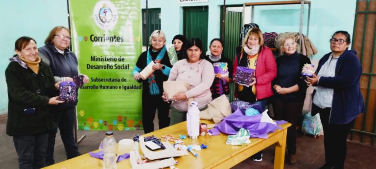 Se realizó un taller de reciclado en el barrio Anahí