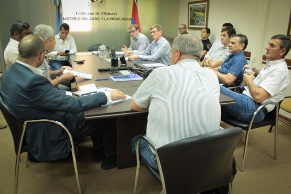 Encuentro interinstitucional para regular el transporte de tabaco y cuidar la producción misionera