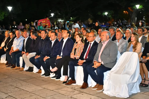 Con el horizonte hacia un desarrollo sostenible, Valdés rubricó el Pacto 2030 de la ciudad de Goya Corrientes