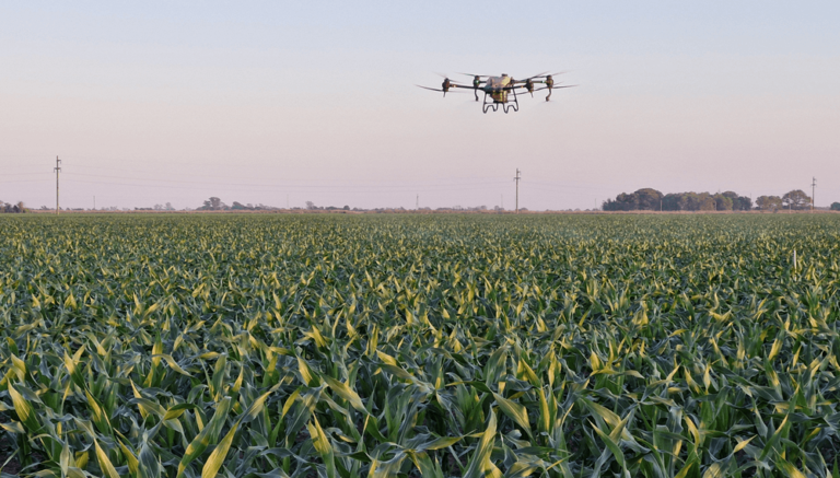 El uso de drones para pulverización agrícola: los pros, los contras y “un gran pendiente”
