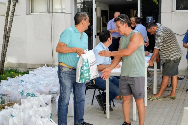 CORRIENTES: El Gobierno provincial sigue acompañando a ex trabajadores de la Textil Alal